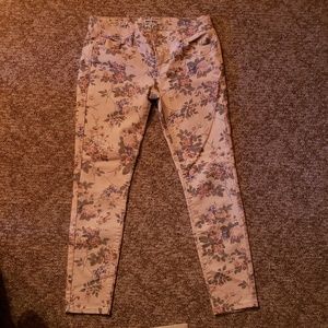 Floral pinkish skinny pants